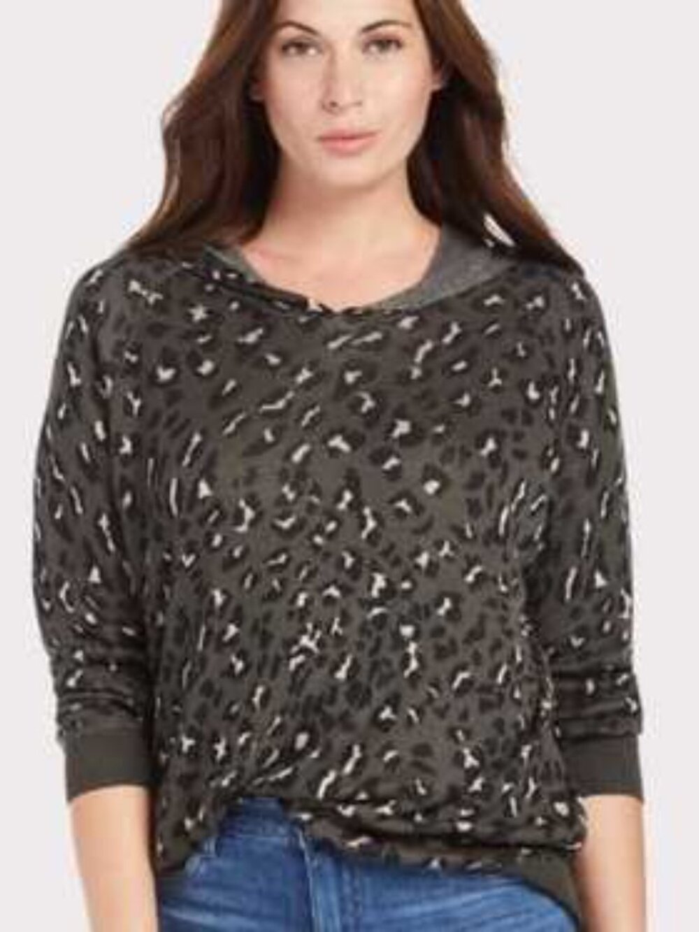 Evereve Leopard-Print Hooded Pullover in Green